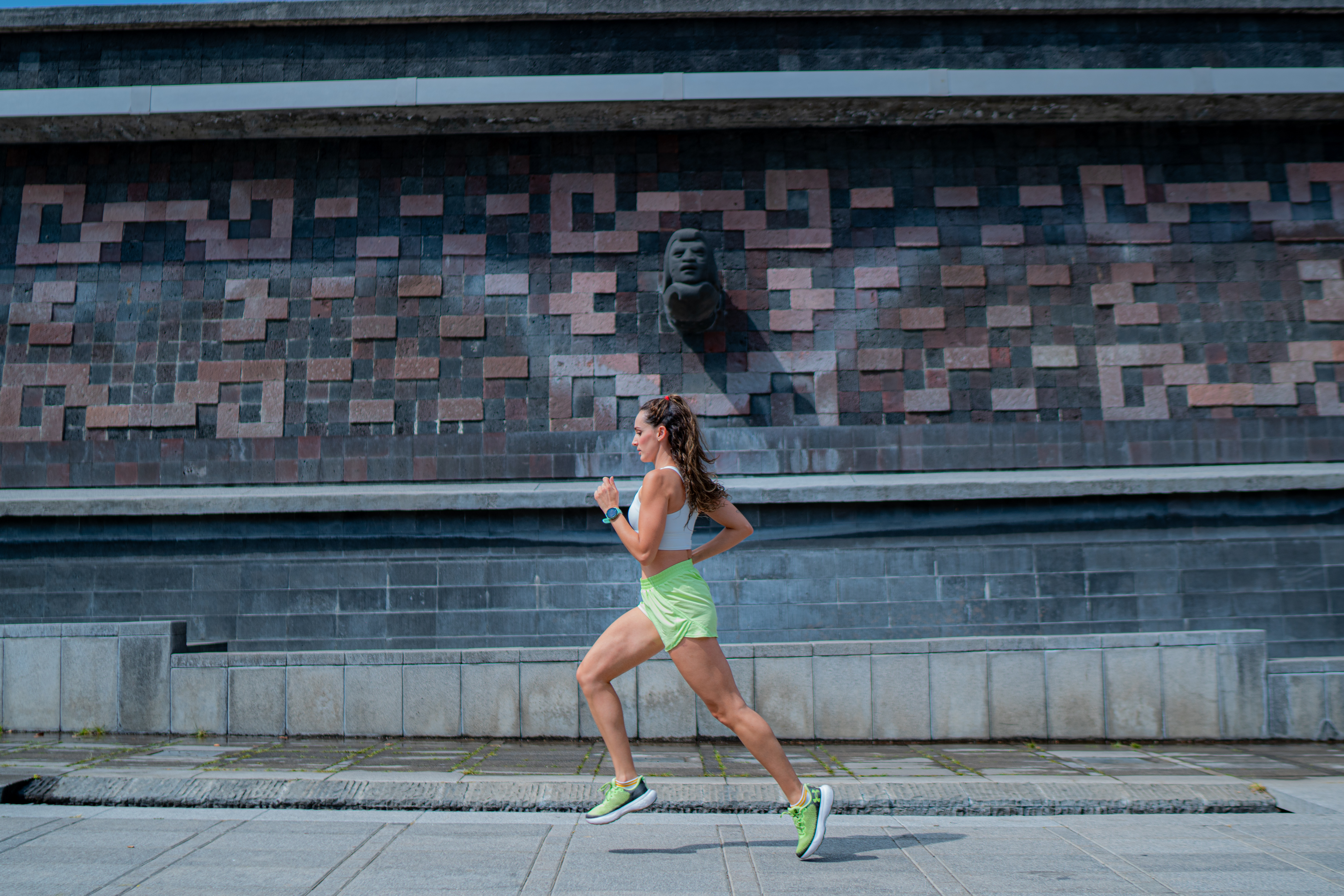 Yeya Corriendo